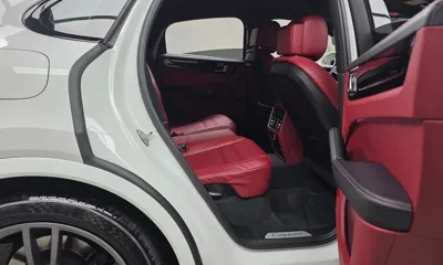 Porsche Cayenne 2021, 29155 км, за 63141.29 USD - фото 12