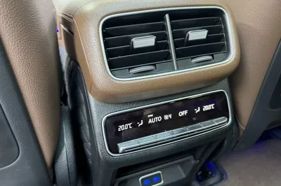 Mercedes-Benz GLE 2024, 15200 км, за 67560 USD - фото 19