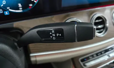 Mercedes-Benz E-Class 2023, 78414 км, за 25449.52 USD - фото 9