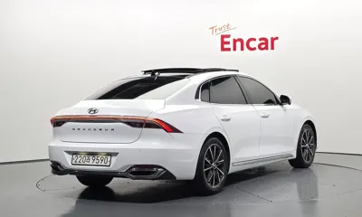 Hyundai Grandeur 2020, 47100 км, за 15534.12 USD