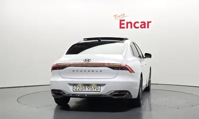 Hyundai Grandeur 2020, 47100 км, за 15534.12 USD