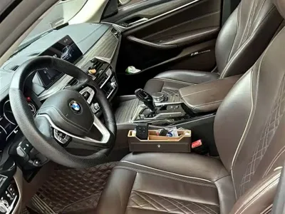BMW 5 Series 2018, 100000 км, за 18444.89 USD