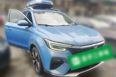 Roewe RX5 2020, 23500 км, за 8107 USD