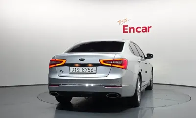 Kia K7 2013, 114288 км, за 3907.28 USD