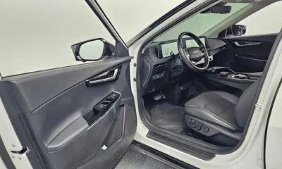 Kia EV6 2022, 109140 км, за 18314.3 USD - фото 10