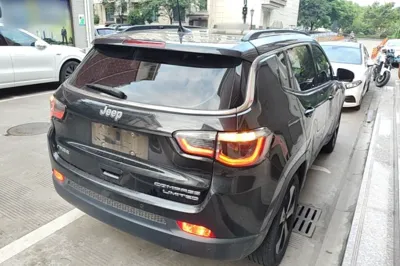 Jeep Compass 2017, 107200 км, за 6396 USD - фото 6