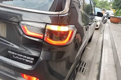 Jeep Compass 2017, 107200 км, за 6396 USD - фото 9