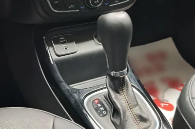 Jeep Compass 2017, 107200 км, за 6396 USD - фото 24