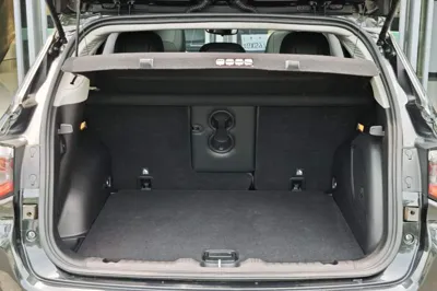 Jeep Compass 2017, 107200 км, за 6396 USD - фото 30