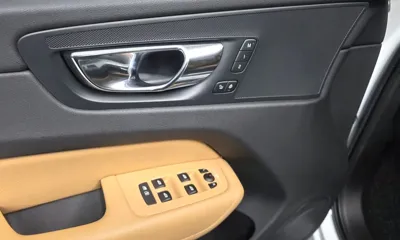 Volvo XC60 2018, 103406 км, за 16482.09 USD - фото 31