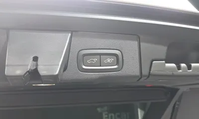 Volvo XC60 2018, 103406 км, за 16482.09 USD - фото 33