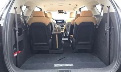 Kia Canival 2023, 35460 км, за 18708.15 USD - фото 20