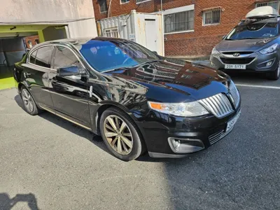 Lincoln MKS 2012, 190000 км, за 1962.72 USD