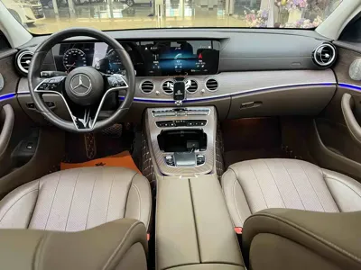 Mercedes-Benz E-Class 2023, 64700 км, за 40154.85 USD - фото 8
