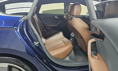 Audi A5 2019, 51996 км, за 15747.67 USD - фото 11
