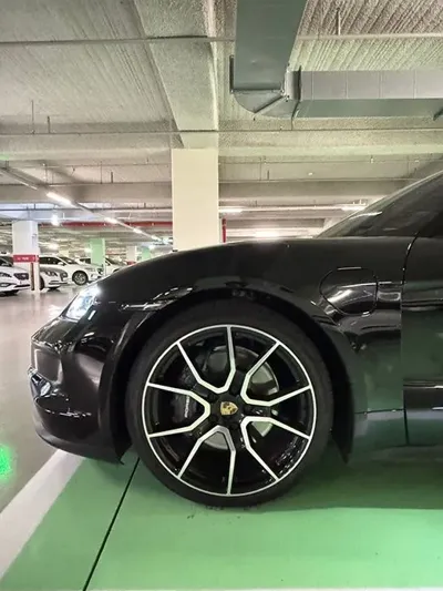 Porsche Taycan 2025, 16000 км, за 99652.1 USD - фото 6