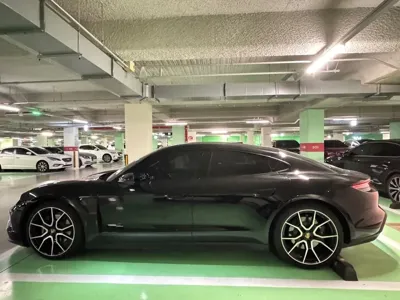 Porsche Taycan 2025, 16000 км, за 99652.1 USD - фото 7