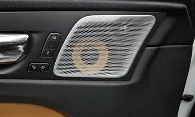 Volvo XC60 2018, 98607 км, за 17915.32 USD - фото 29