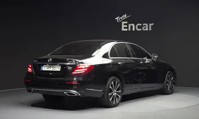 Mercedes-Benz E-Class 2020, 110651 км, за 18708.15 USD