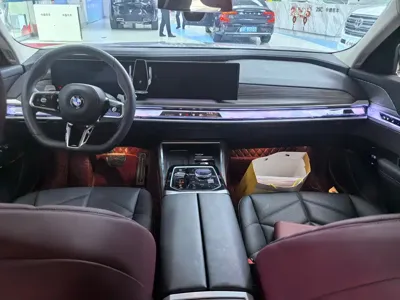 BMW 7 Series 2024, 16400 км, за 73394.69 USD - фото 8