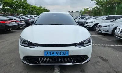 Kia EV6 · 2023 год