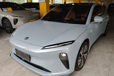 Nio ET5 · 2022 год