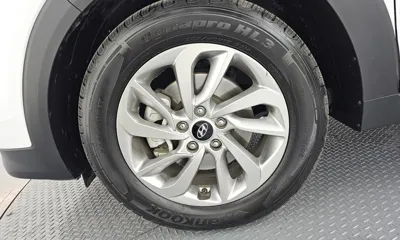 Hyundai Tucson 2016, 123952 км, за 7100.98 USD
