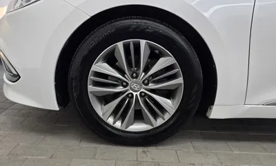 Hyundai Grandeur 2015, 140748 км, за 4294.68 USD