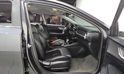 Kia K3 2019, 125639 км, за 6940.78 USD - фото 12