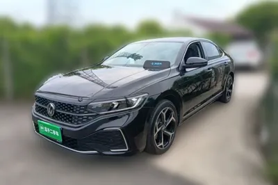 Volkswagen Passat · 2025 год