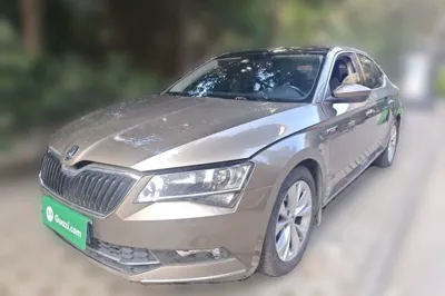 Skoda Superb · 2016 год