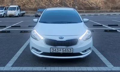 Kia K3 2015, 107807 км, за 4426.82 USD