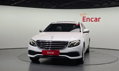 Mercedes-Benz E-Class 2017, 245956 км, за 9846.4 USD
