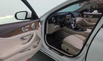 Mercedes-Benz E-Class 2017, 245956 км, за 9846.4 USD - фото 10