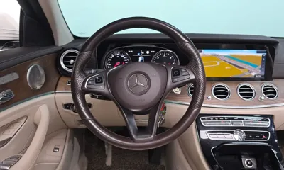 Mercedes-Benz E-Class 2017, 245956 км, за 9846.4 USD - фото 12