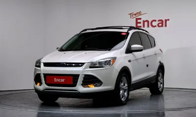 Ford Escape · 2014 год
