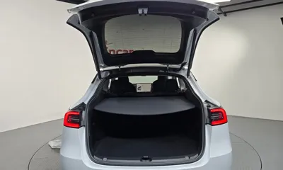 Tesla Model Y 2024, 81342 км, за 24937.64 USD - фото 18