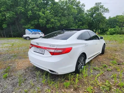 Hyundai Grandeur 2014, 152418 км, за 4748.9 USD - фото 18