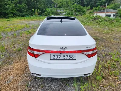 Hyundai Grandeur 2014, 152418 км, за 4748.9 USD - фото 19