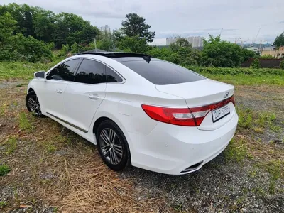 Hyundai Grandeur 2014, 152418 км, за 4748.9 USD - фото 20
