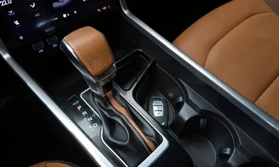 KG_Mobility_Ssangyong Torres 2024, 25139 км, за 15426.02 USD - фото 9