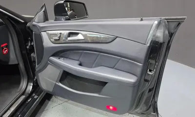 Mercedes-Benz CLS-Class 2013, 104974 км, за 6498.62 USD - фото 24