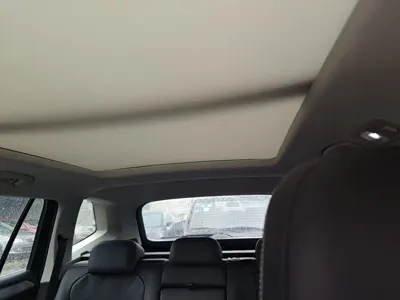 Volkswagen Tiguan L 2020, 72600 км, за 12404.11 USD - фото 25