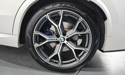 BMW X5 2025, 18329 км, за 76221.54 USD - фото 21