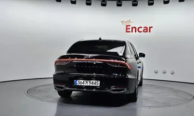 Hyundai Grandeur 2022, 179907 км, за 11254.24 USD