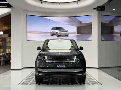 Land Rover Range Rover 2024, 10000 км, за 278182.71 USD