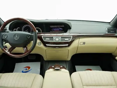 Mercedes-Benz S-Class 2008, 55000 км, за 29399.08 USD