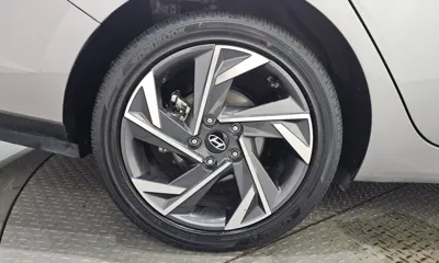 Hyundai Avante 2024, 49484 км, за 16588.62 USD