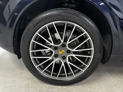 Porsche Cayenne 2021, 73000 км, за 50510.29 USD