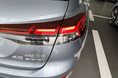 Audi Q4 e-tron 2023, 45300 км, за 20290 USD